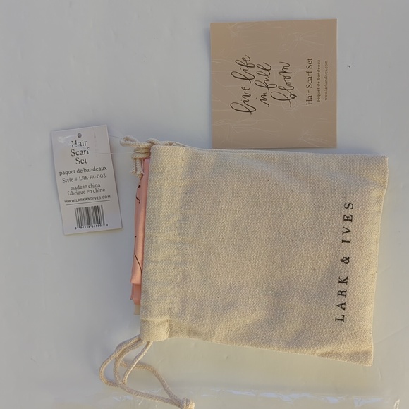 NWT Lark & Ives 2 Piece Hair Scarf Set 20 x 20 Square Beige Pink Coral - Picture 5 of 9